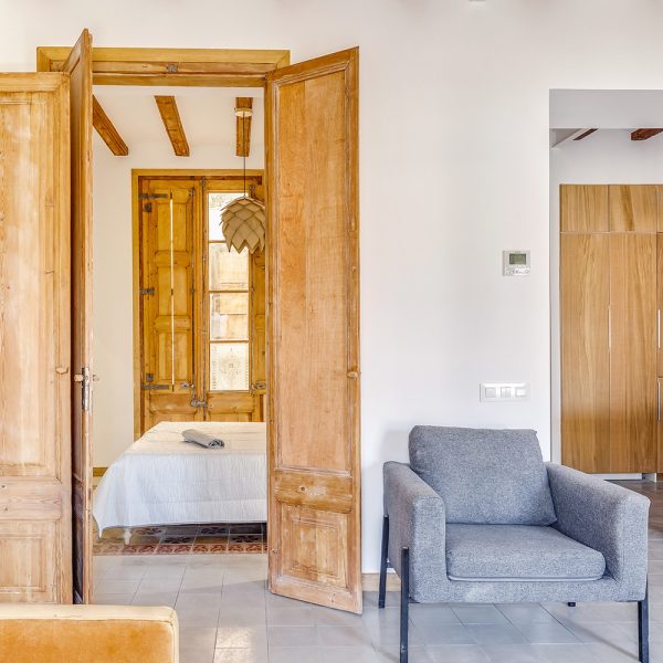 interior design and home staging for art real estate by Ally