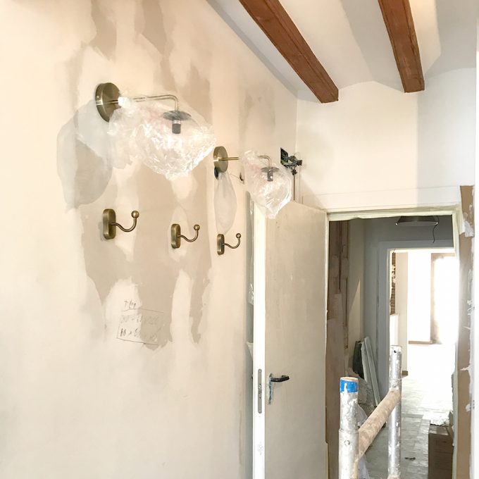 interior design and home staging for art real estate by Ally