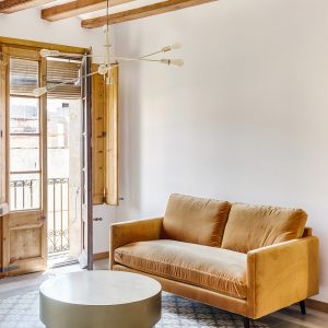 interior design and home staging for art real estate by Ally