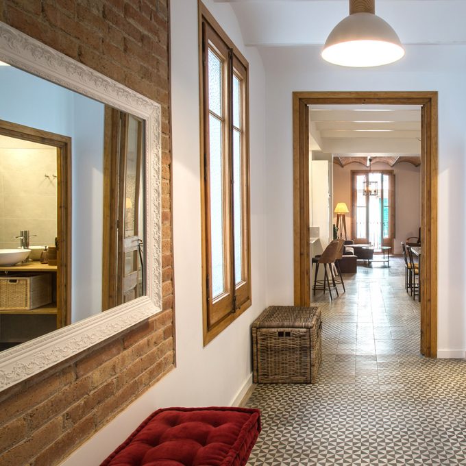 interior design and home staging for art real estate by Ally