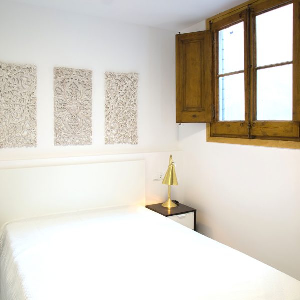 c2_15.jpg interior design and home staging for art real estate by Ally