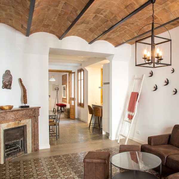 c2_17.jpg interior design and home staging for art real estate by Ally