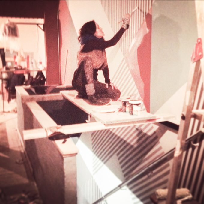 creating art wall painting for beauty salon PoloPelo in Barcelona