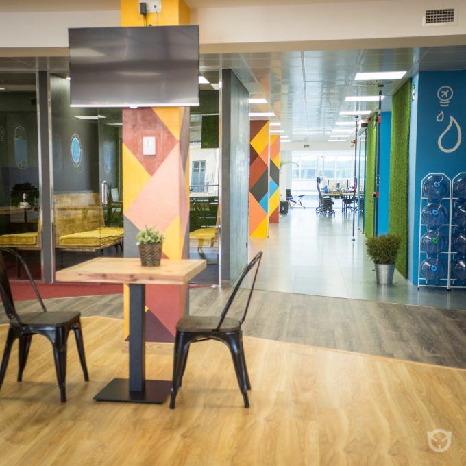 interior design, custom furniture and original wall painting by Ally