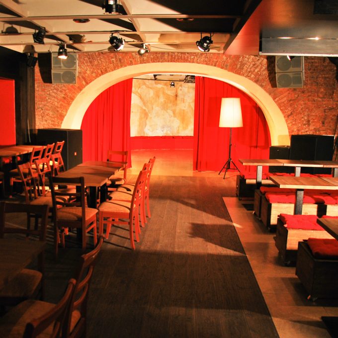 interior design and decoration by Ally